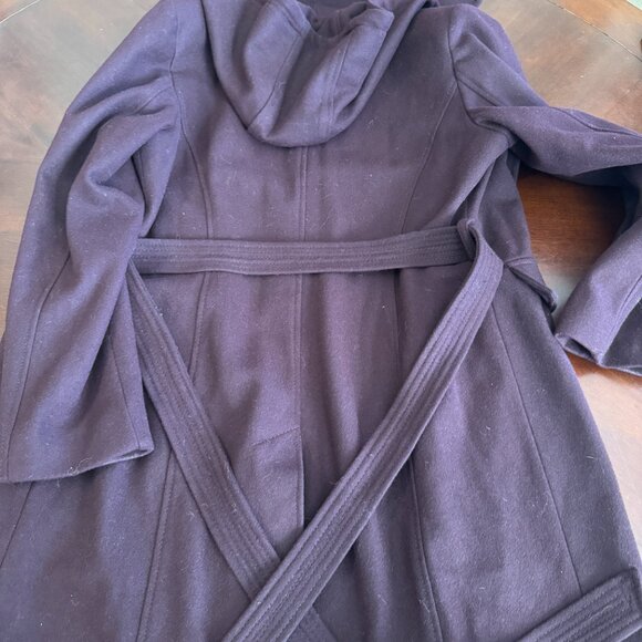 London Fog Wool Coat Burgandy with hood, belt and pockets for women size L - Picture 15 of 15